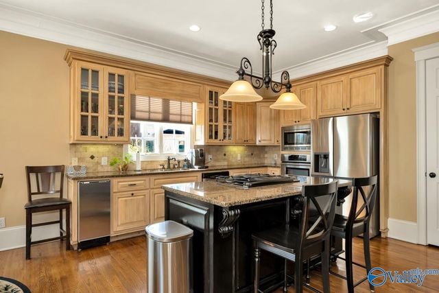 76 Lake Forest Blvd SW, Huntsville, AL 35824