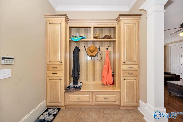 76 Lake Forest Blvd SW, Huntsville, AL 35824