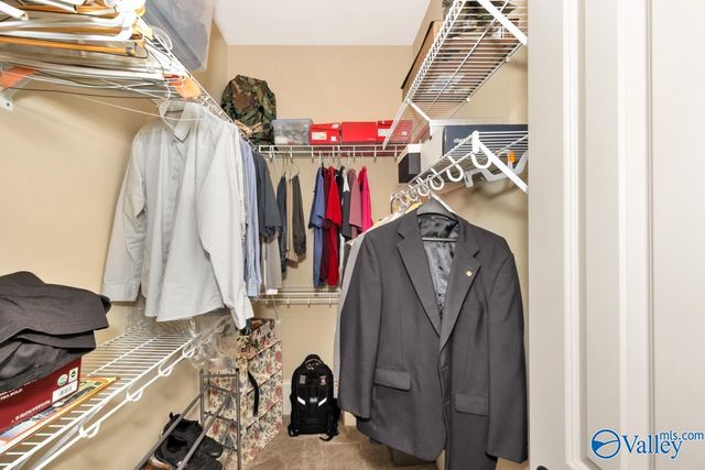 76 Lake Forest Blvd SW, Huntsville, AL 35824