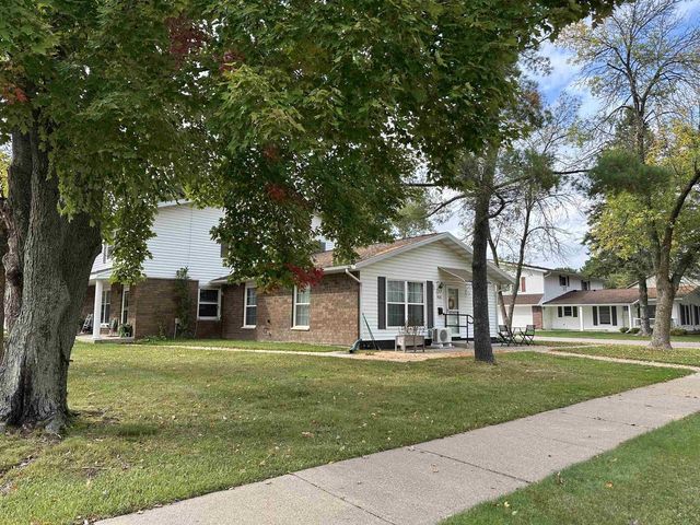 400 FREDERICK STREET NORTH, Stevens Point, WI 54481