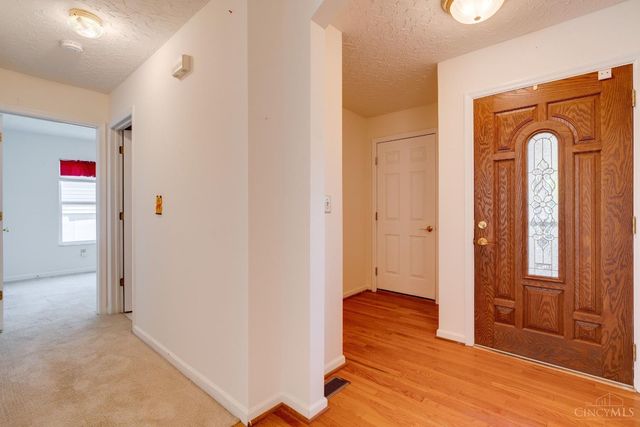 3409 Kleeman Lake Court, Cincinnati, OH 45211