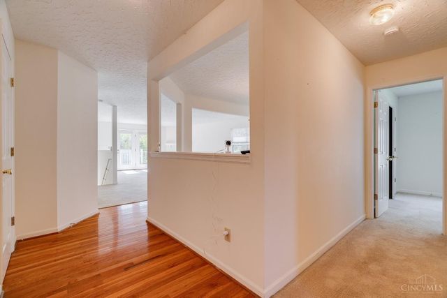 3409 Kleeman Lake Court, Cincinnati, OH 45211