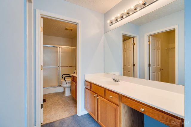 3409 Kleeman Lake Court, Cincinnati, OH 45211