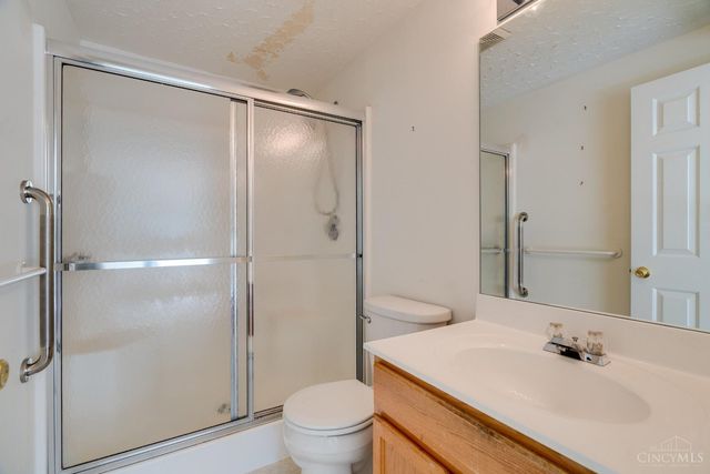 3409 Kleeman Lake Court, Cincinnati, OH 45211