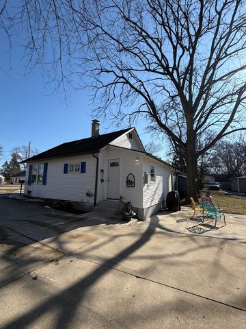 529 Eagle Street, Crystal Lake, IL 60014