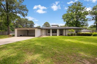 1007 Lincoln Dr, Longview, TX 75604