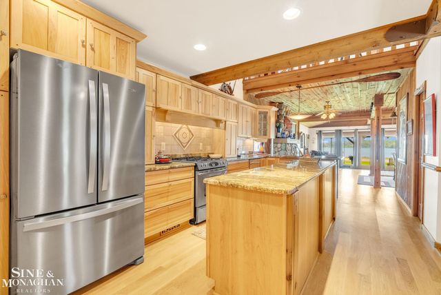 9898 N River Road, Clay Twp, MI 48001