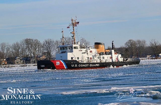 9898 N River Road, Clay Twp, MI 48001