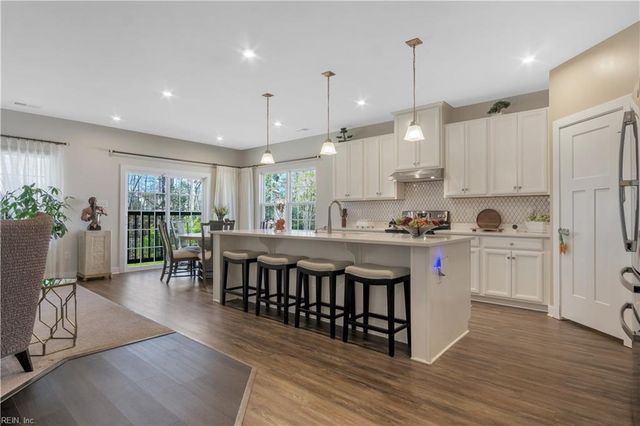 9821 Coral Bells CT, Toano, VA 23168