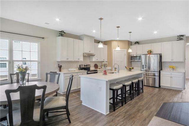 9821 Coral Bells CT, Toano, VA 23168