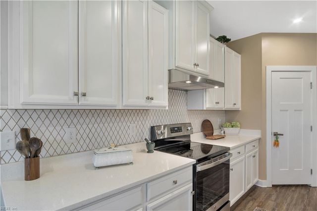 9821 Coral Bells CT, Toano, VA 23168