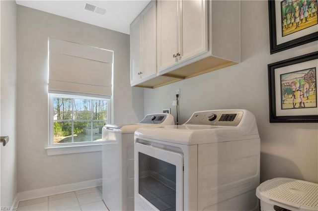 9821 Coral Bells CT, Toano, VA 23168