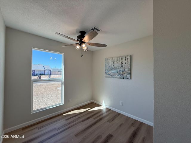 6852 W TURQUOISE Avenue, Peoria, AZ 85345