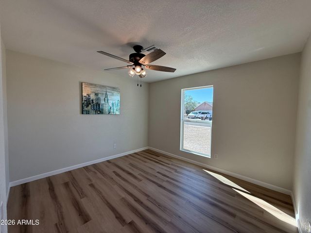 6852 W TURQUOISE Avenue, Peoria, AZ 85345