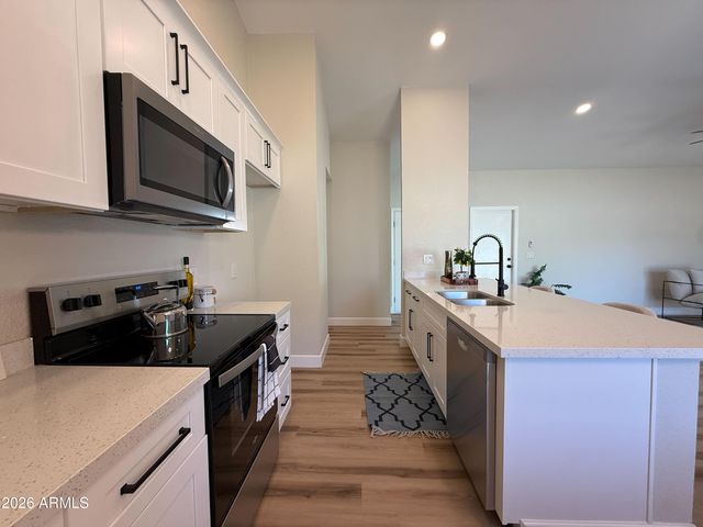 6852 W TURQUOISE Avenue, Peoria, AZ 85345