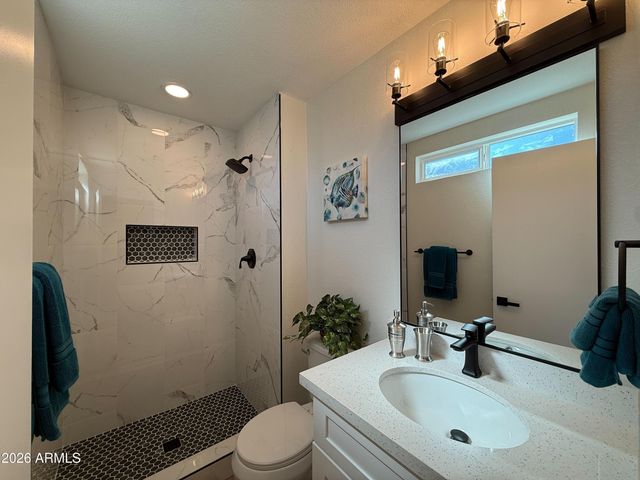 6852 W TURQUOISE Avenue, Peoria, AZ 85345