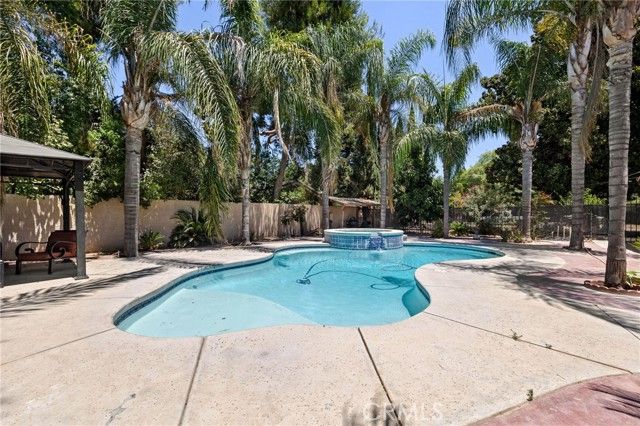 921 Christian Avenue, Bakersfield, CA 93314