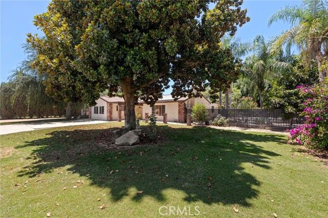921 Christian Avenue, Bakersfield, CA 93314