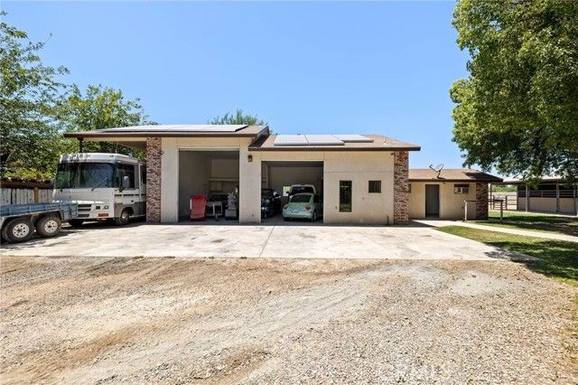 921 Christian Avenue, Bakersfield, CA 93314