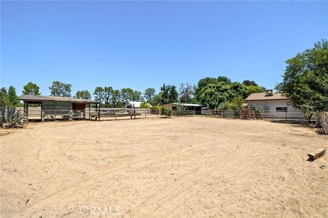 921 Christian Avenue, Bakersfield, CA 93314