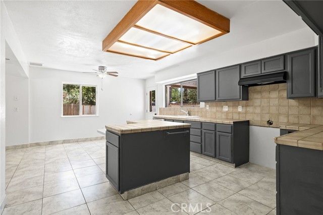 921 Christian Avenue, Bakersfield, CA 93314