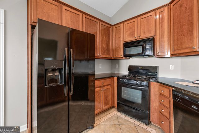 35 Bedford Park Drive, Newnan, GA 30263