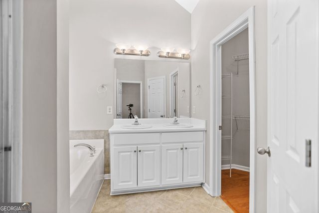 35 Bedford Park Drive, Newnan, GA 30263