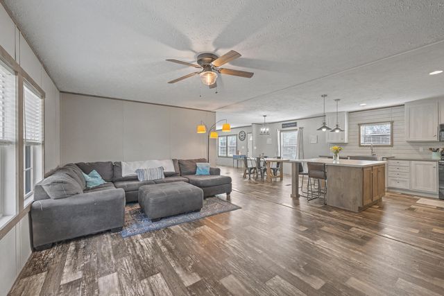 964 Tiger Loop, Saint Stephen, SC 29479