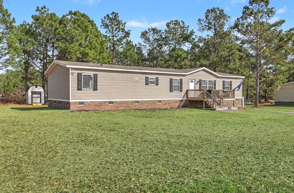 Image 1 of property listing at 964 Tiger Loop, Saint Stephen, SC 29479