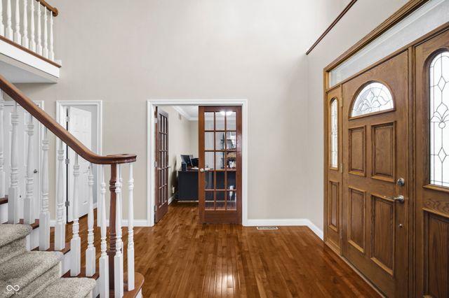 6031 Turtle Bay Parkway, Columbus, IN 47201