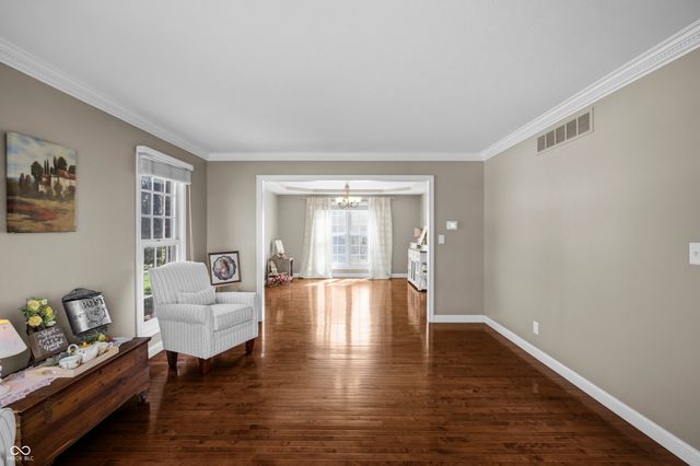 6031 Turtle Bay Parkway, Columbus, IN 47201