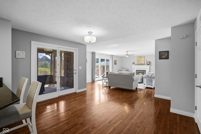 6031 Turtle Bay Parkway, Columbus, IN 47201