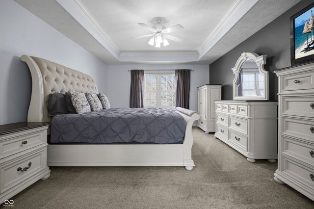 6031 Turtle Bay Parkway, Columbus, IN 47201