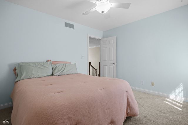 6031 Turtle Bay Parkway, Columbus, IN 47201