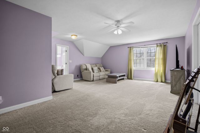 6031 Turtle Bay Parkway, Columbus, IN 47201