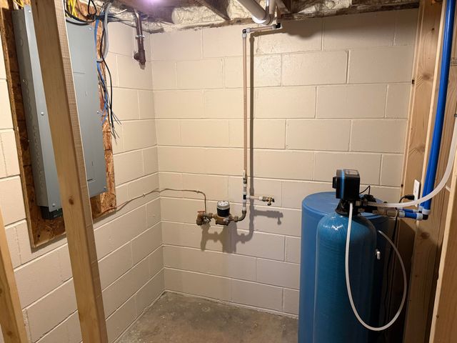 112 Poplar Street, Gobles, MI 49055