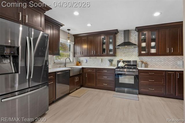 26734 Clairview Drive, Dearborn Heights, MI 48127