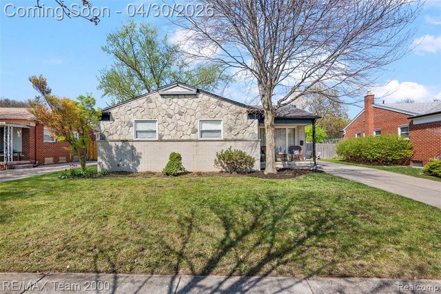 26734 Clairview Drive, Dearborn Heights, MI 48127