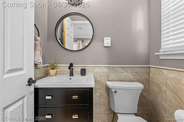 26734 Clairview Drive, Dearborn Heights, MI 48127