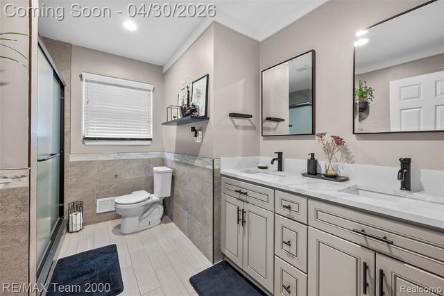 26734 Clairview Drive, Dearborn Heights, MI 48127