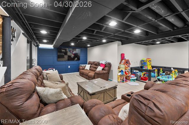 26734 Clairview Drive, Dearborn Heights, MI 48127