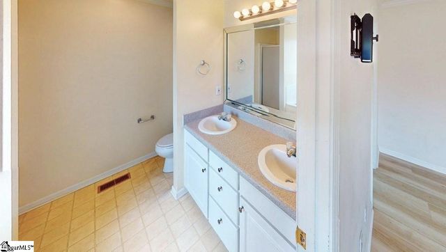 1018 Knollwood Acres Road, Boiling Springs, SC 29316