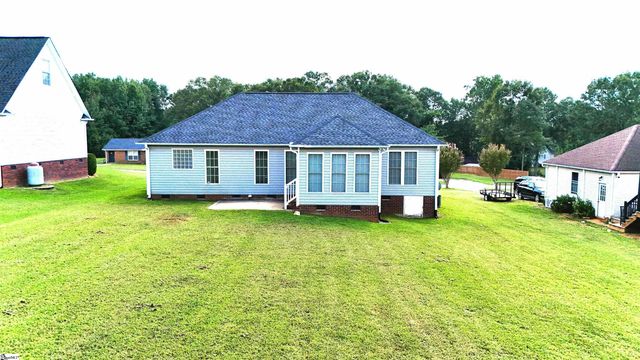 1018 Knollwood Acres Road, Boiling Springs, SC 29316
