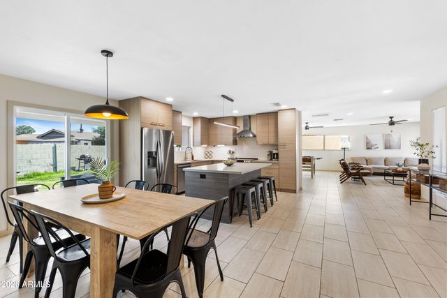 111 S CHOLLA Street, Gilbert, AZ 85233