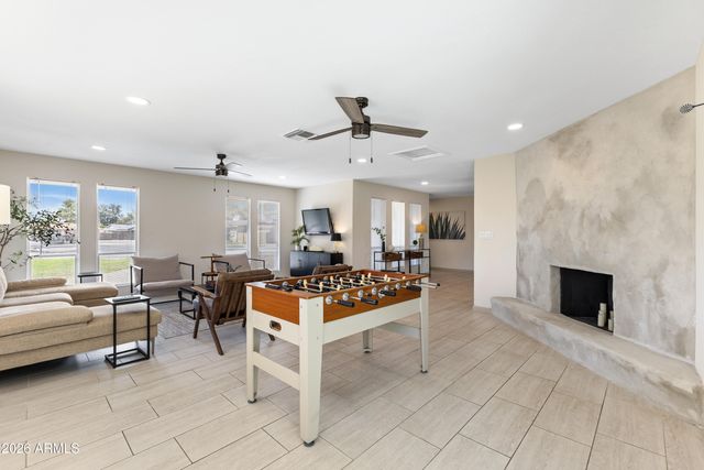 111 S CHOLLA Street, Gilbert, AZ 85233