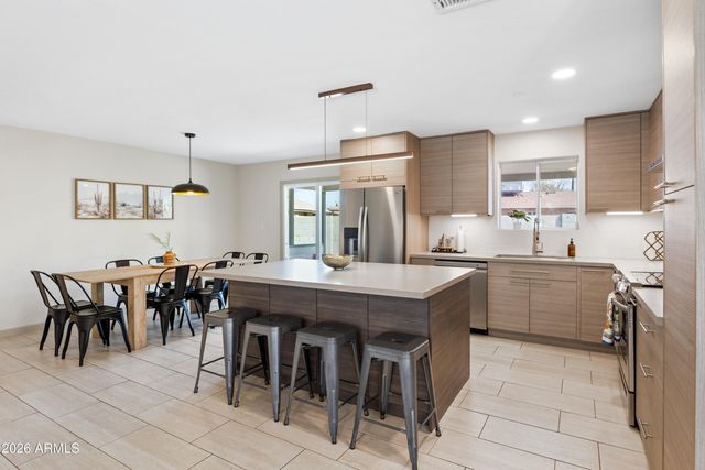 111 S CHOLLA Street, Gilbert, AZ 85233