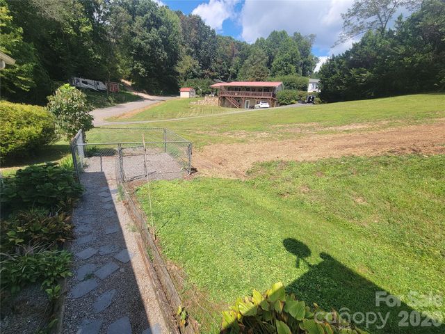 204 Kudzu Loop, Waynesville, NC 28786