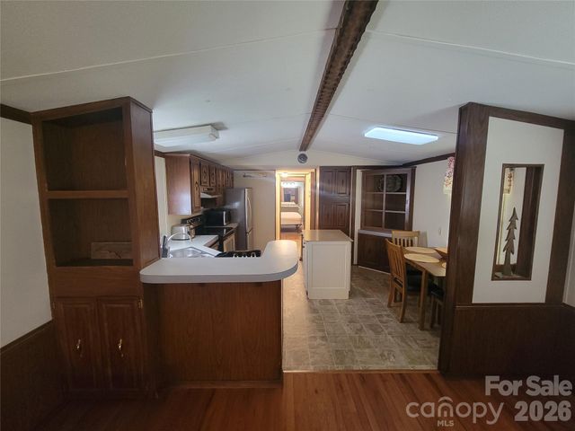 204 Kudzu Loop, Waynesville, NC 28786