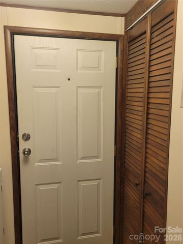 204 Kudzu Loop, Waynesville, NC 28786