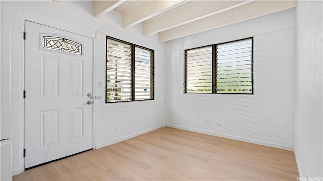 1909 Kahakai Drive, Honolulu, HI 96814